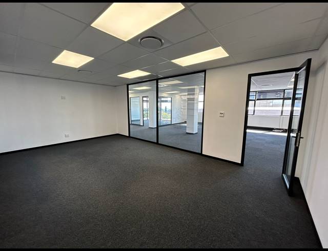 298M² OFFICE TO LET IN SANDTON CENTRAL